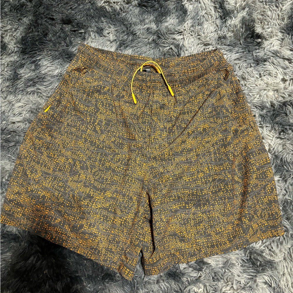 5in Lululemon shorts